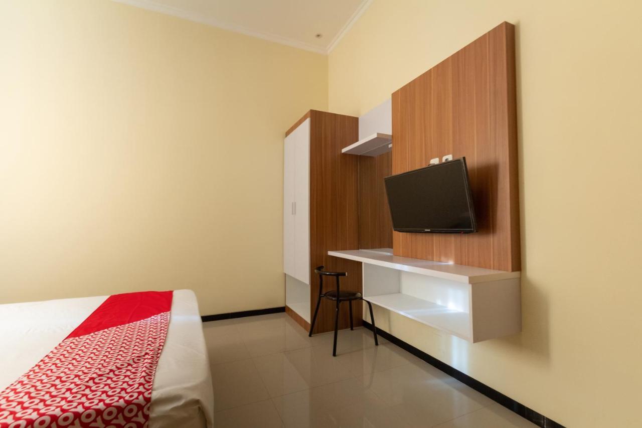Hotel Vaccinated Staff - Oyo 3763 Oq Syariah